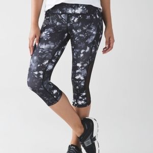 Lululemon sun runner crop leggings Size 4/small